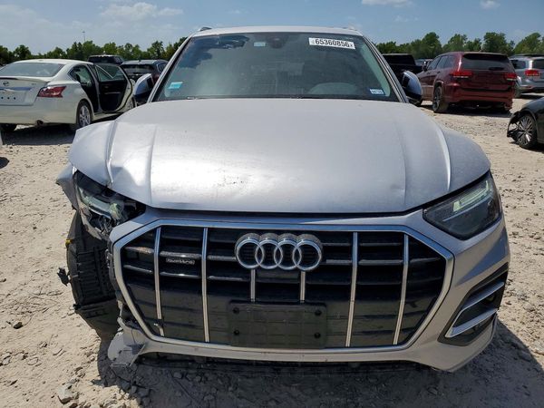 2022 AUDI Q5 quattro Premium Plus