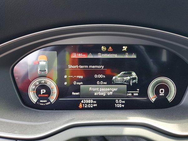 2022 AUDI Q5 quattro Premium Plus