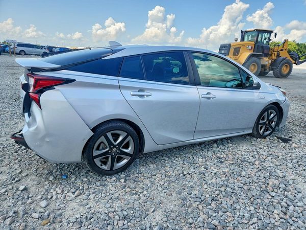 2022 TOYOTA PRIUS