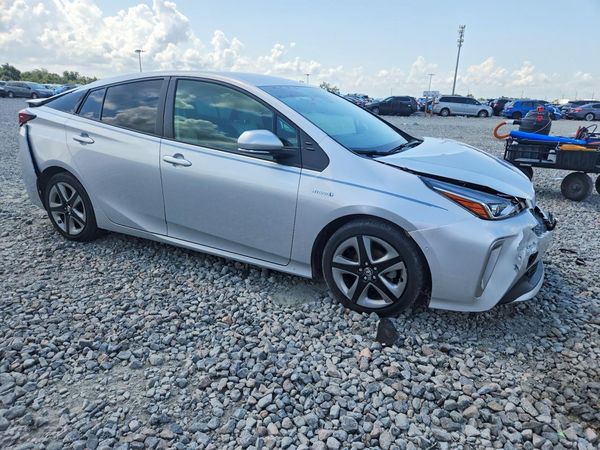 2022 TOYOTA PRIUS