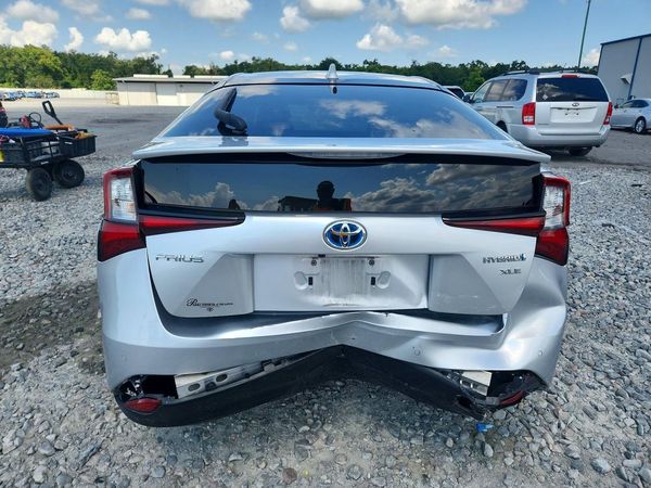 2022 TOYOTA PRIUS