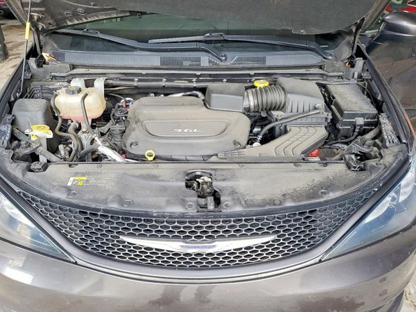 2018 CHRYSLER PACIFICA L