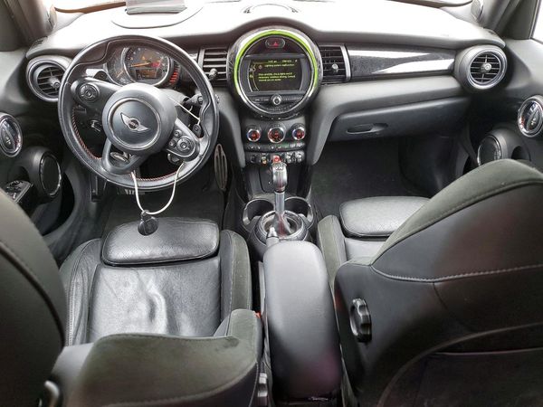 2016 MINI COOPER