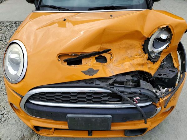 2016 MINI COOPER