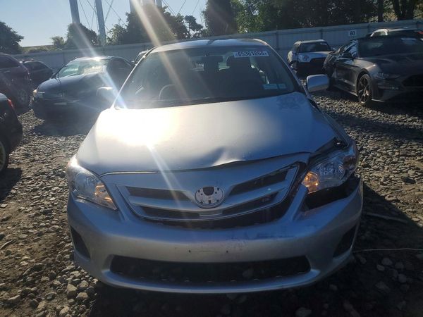 2013 TOYOTA COROLLA