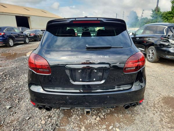 2014 PORSCHE CAYENNE GTS