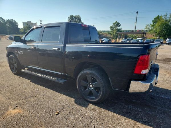 2014 RAM 1500 SLT CREW CAB 4X2