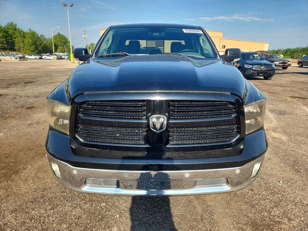2014 RAM 1500 SLT CREW CAB 4X2