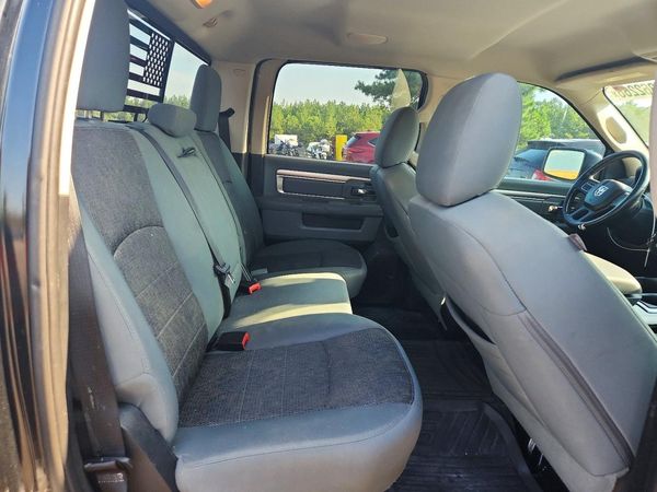 2014 RAM 1500 SLT CREW CAB 4X2