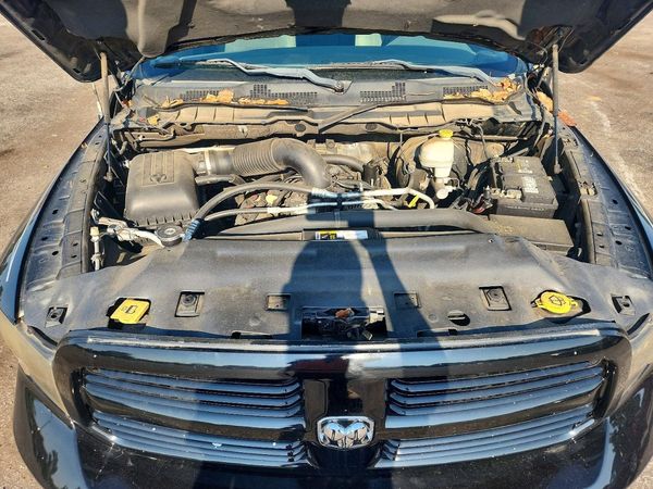 2014 RAM 1500 SLT CREW CAB 4X2