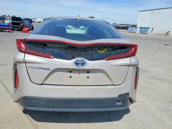 2020 TOYOTA PRIUS