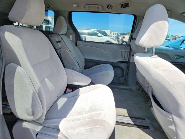 2015 TOYOTA SIENNA