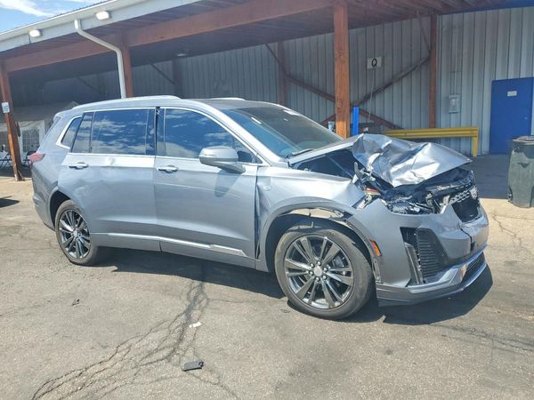 2020 CADILLAC XT6