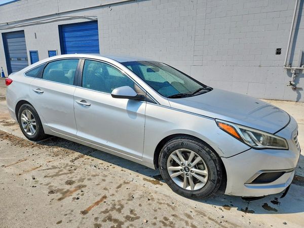 2017 HYUNDAI SONATA SE, Eco