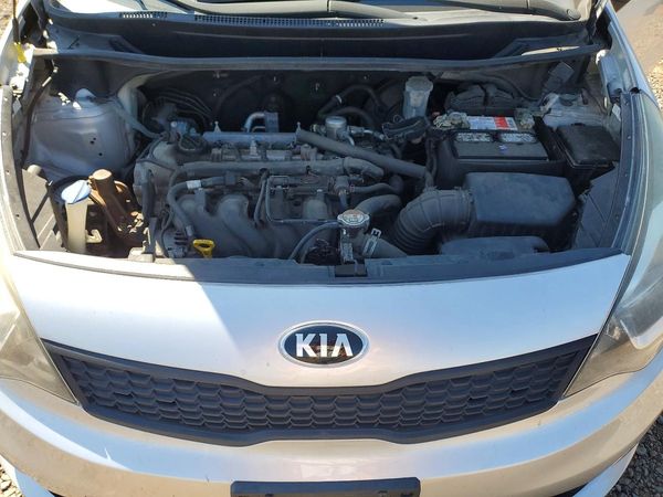 2016 KIA RIO LX A/T