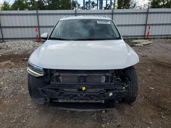 2022 VOLKSWAGEN TIGUAN 4Motion SE