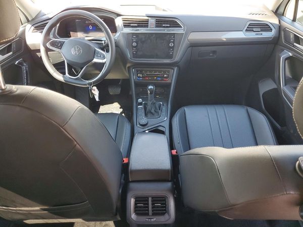 2022 VOLKSWAGEN TIGUAN 4Motion SE