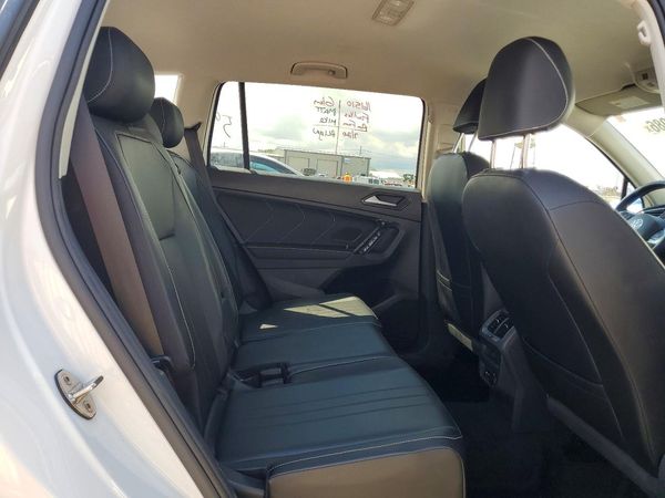 2022 VOLKSWAGEN TIGUAN 4Motion SE