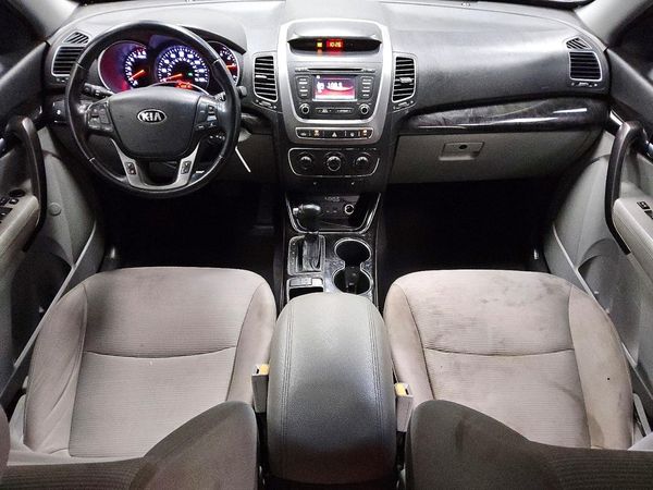 2014 KIA SORENTO Base/ LX