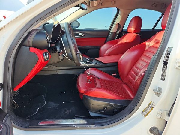 2018 ALFA ROMEO GIULIA TI RWD
