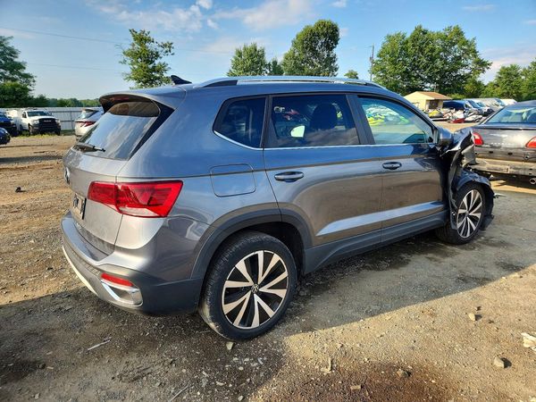 2022 VOLKSWAGEN TAOS