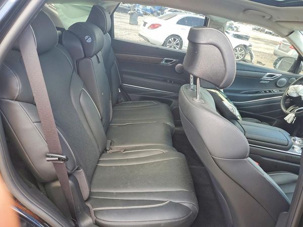 2025 GENESIS GV80