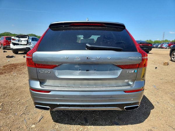 2019 VOLVO XC60 R-Design