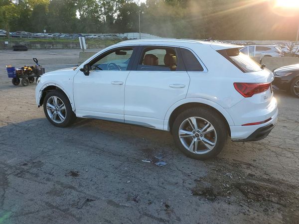 2024 AUDI Q3 S Line quattro Premium