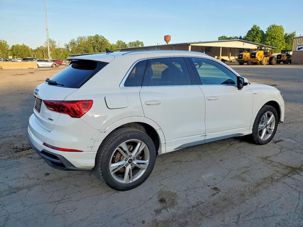 2024 AUDI Q3 S Line quattro Premium