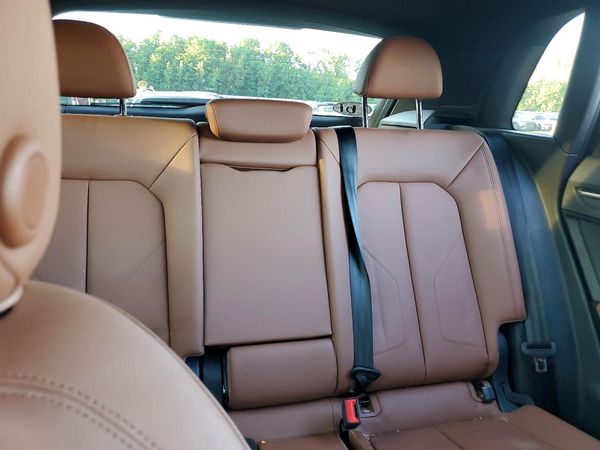 2024 AUDI Q3 S Line quattro Premium