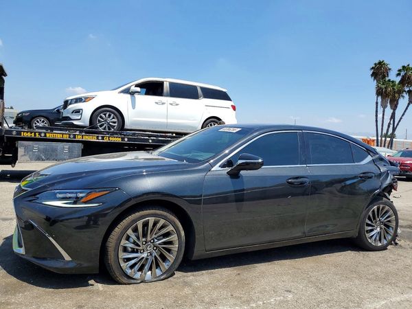 2025 LEXUS ES 300H