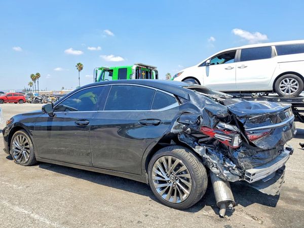 2025 LEXUS ES 300H