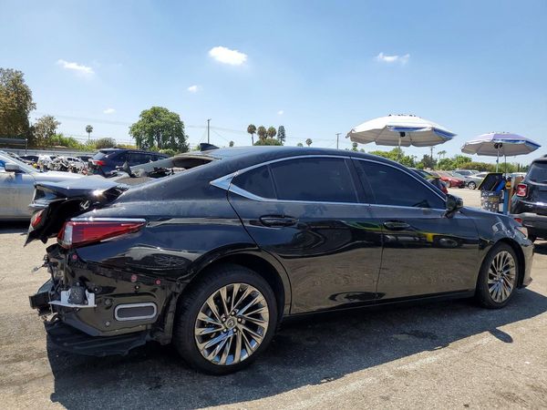 2025 LEXUS ES 300H