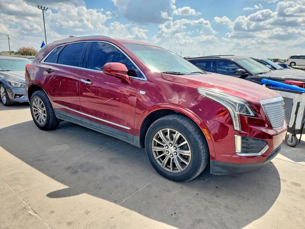 2017 CADILLAC XT5
