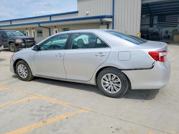 2012 TOYOTA CAMRY