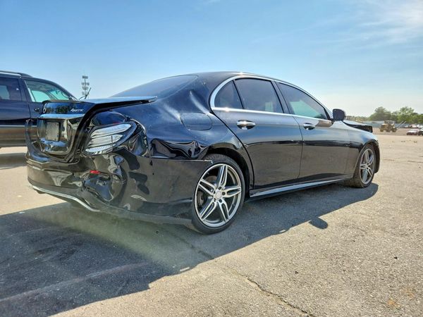 2017 MERCEDES-BENZ E300 E300-4M