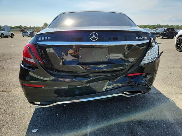 2017 MERCEDES-BENZ E300 E300-4M