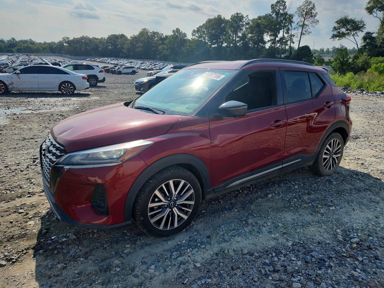 2024 NISSAN KICKS