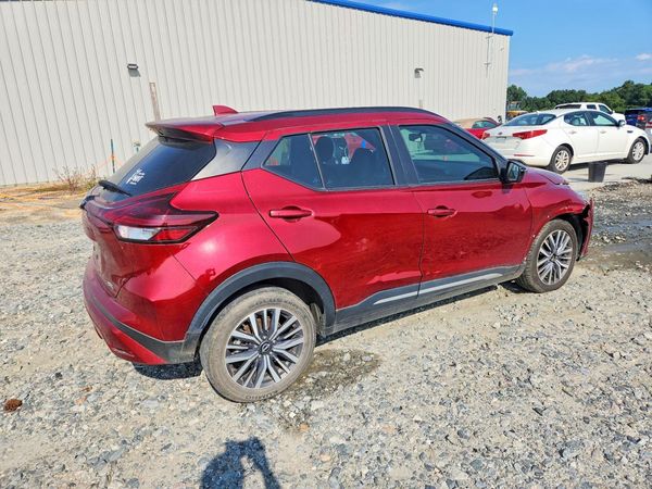 2024 NISSAN KICKS