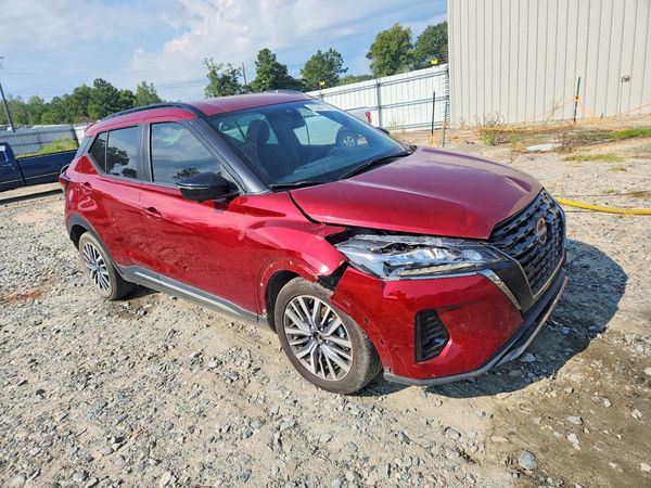 2024 NISSAN KICKS