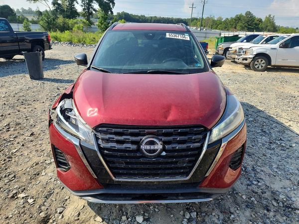 2024 NISSAN KICKS