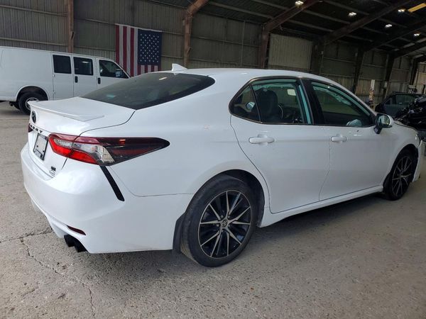 2024 TOYOTA CAMRY