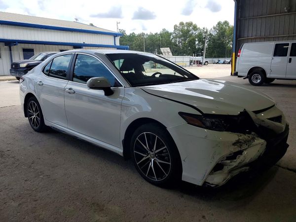 2024 TOYOTA CAMRY