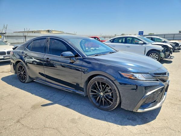 2021 TOYOTA CAMRY