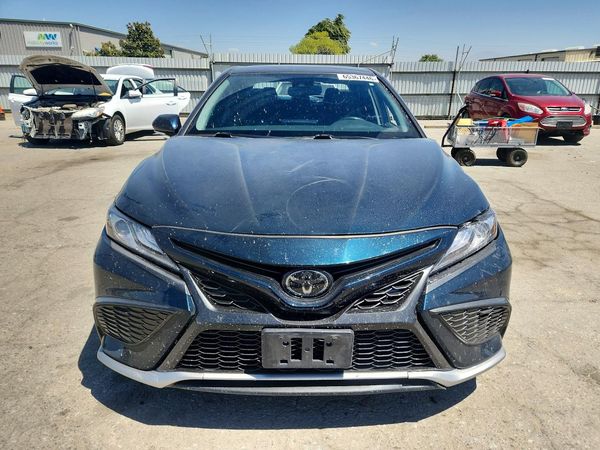 2021 TOYOTA CAMRY