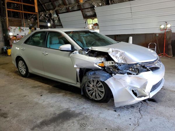 2013 TOYOTA CAMRY