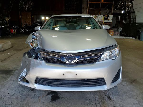 2013 TOYOTA CAMRY