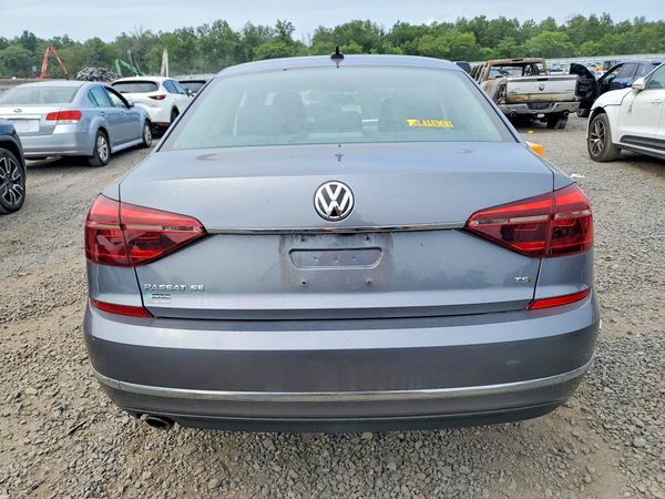 2018 VOLKSWAGEN PASSAT SE, SE w/ Technology