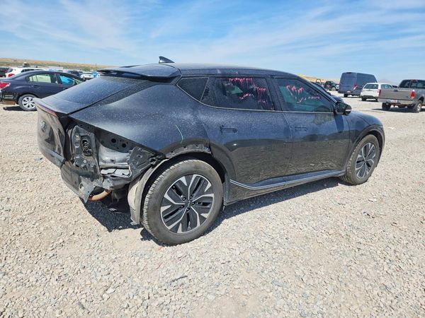 2022 KIA EV6