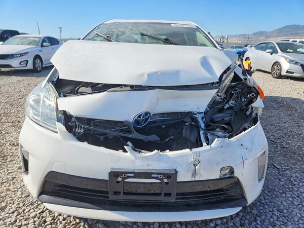 2015 TOYOTA PRIUS